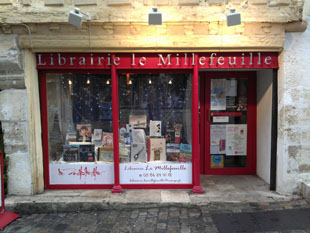 1/1<br />Lettering for bookshop, Clamecy.